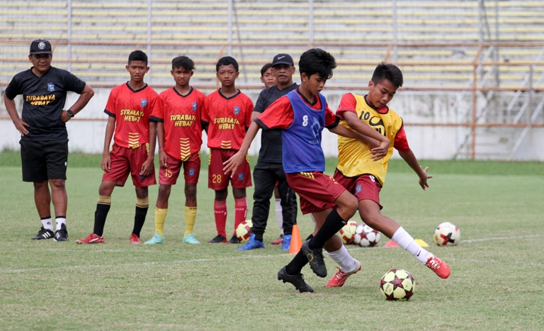 Owen Lihat Talenta Muda Surabaya di Tambaksari