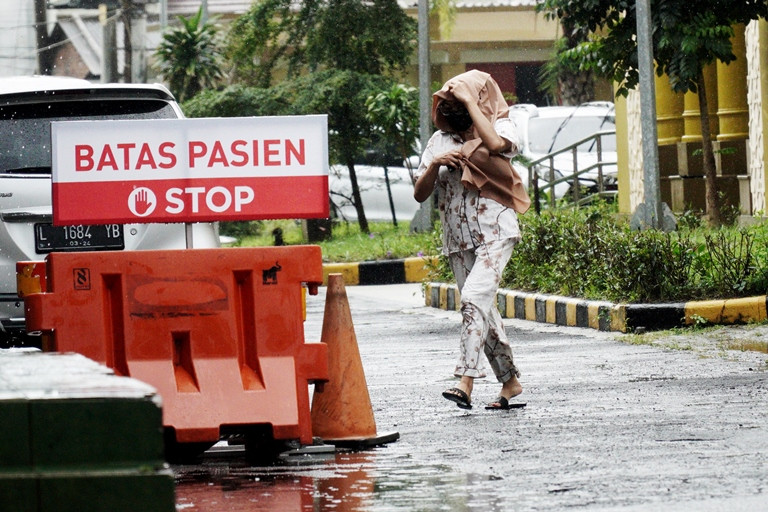 Surabaya Belum Berani PTM 100 Persen